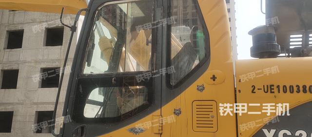 駕駛室整體（整機(jī)外觀）