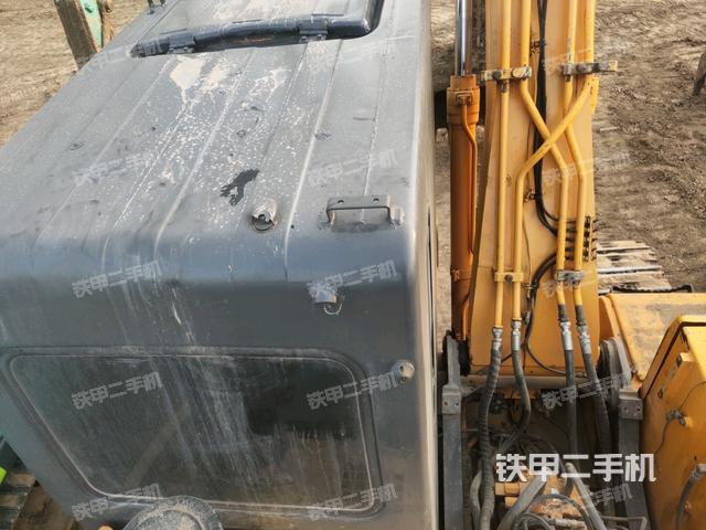 驾驶室顶部俯视（上车部件）