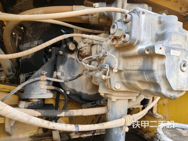 液压泵斜45 左（大件舱室）