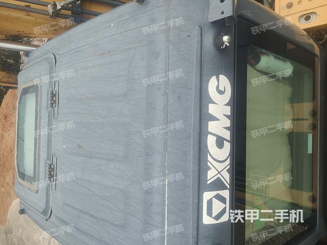 驾驶室顶部（整机外观）