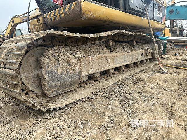 单侧履带整体（整机外观）