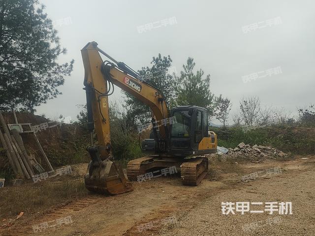 徐工XE135D挖掘机
