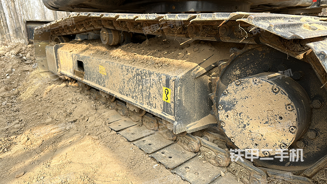 单侧履带整体（整机外观）