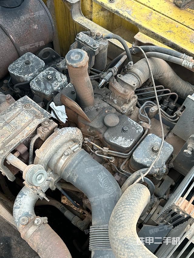 发动机整体俯视（整机外观）