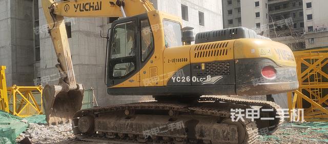 玉柴YC240LC-8挖掘機(jī)