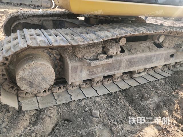 左侧履带整体 （行走机构）