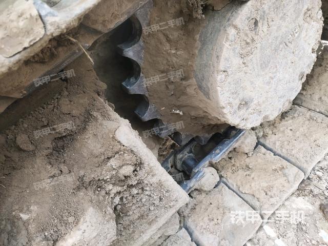 左驱动轮（行走机构）