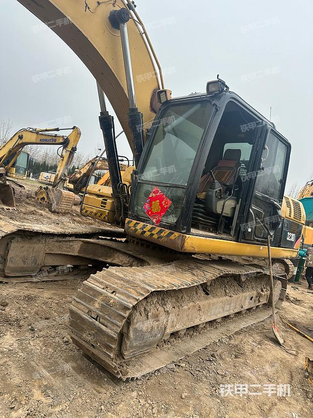 驾驶室整体（整机外观）