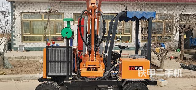 整机右侧（设备外观及核心部件）