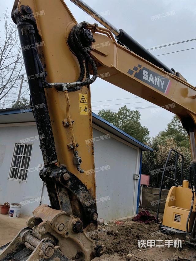 小臂整体左后（工作和回转装置）