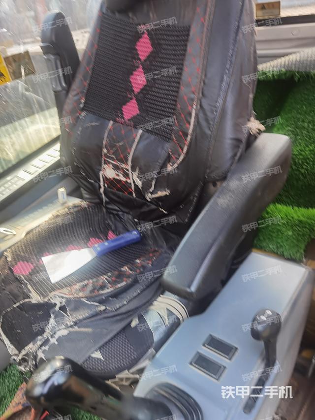 驾驶室整体（整机外观）