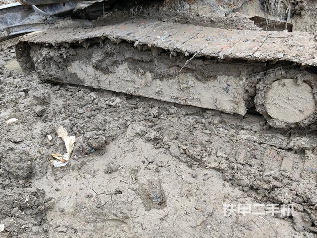 右侧履带整体 （行走机构）