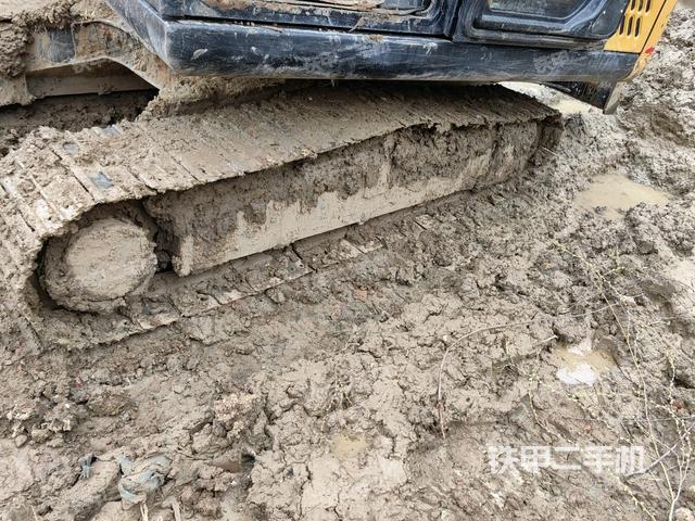 左侧履带整体 （行走机构）