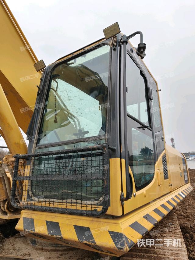 驾驶室左前45度（驾驶室部分）