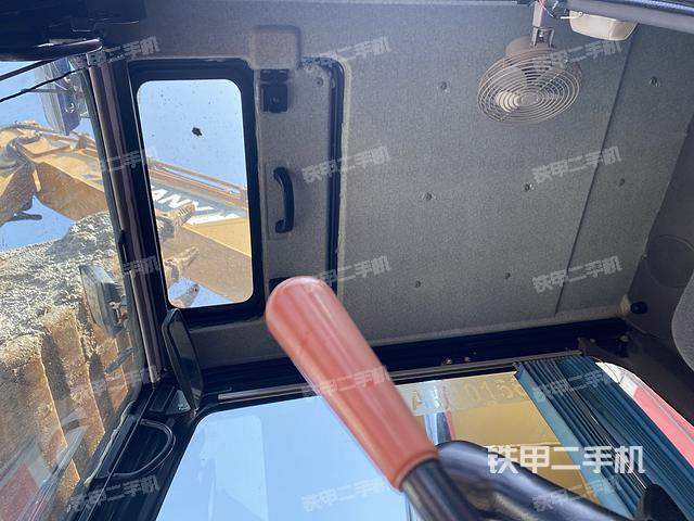 驾驶室整体（整机外观）