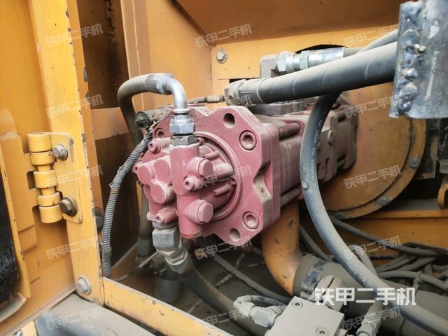 液压泵斜45 左（大件舱室）