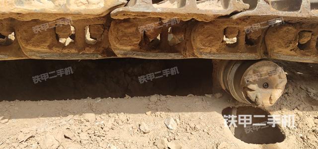 单侧履带整体（整机外观）