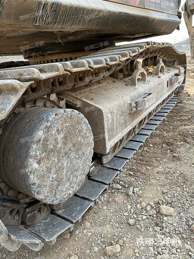 单侧履带整体（整机外观）