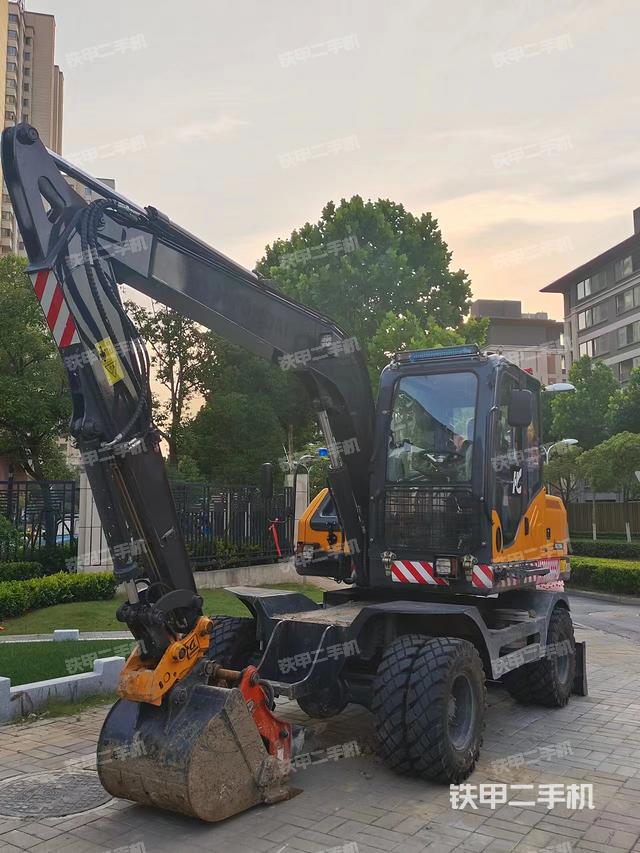 合礦HKL70挖掘機(jī)