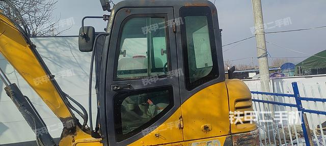 驾驶室整体（整机外观）