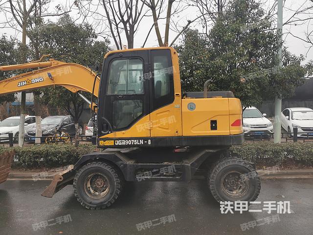 单侧履带整体（整机外观）