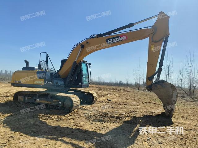 驾驶室顶部（整机外观）