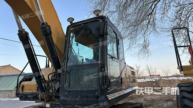 驾驶室整体（整机外观）