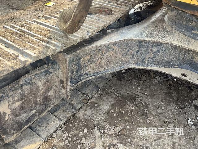 单侧履带整体（整机外观）