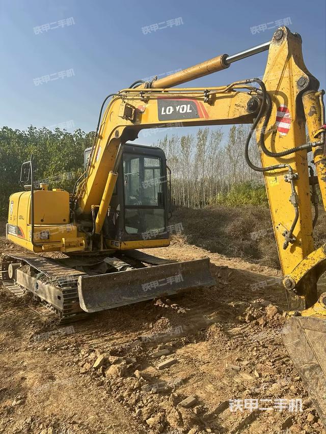 驾驶室顶部（整机外观）