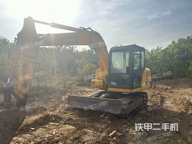 雷沃重工FR80E挖掘机