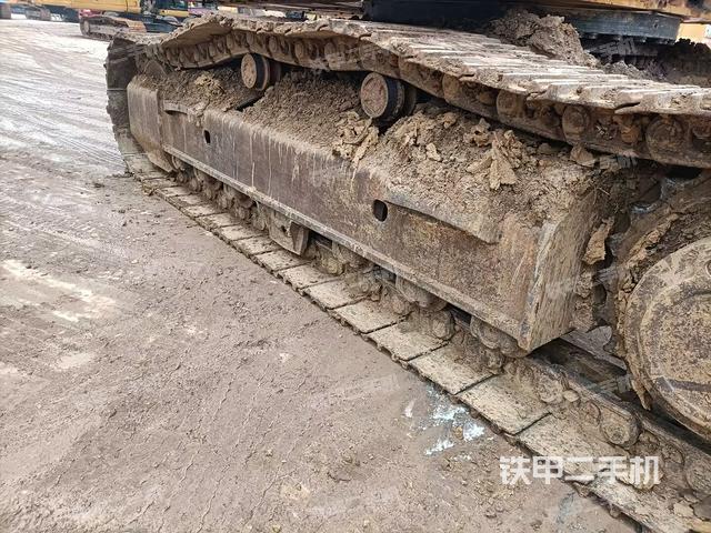 单侧履带整体（整机外观）