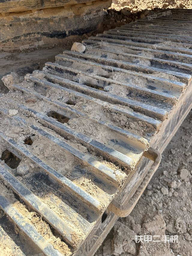 单侧履带整体（整机外观）