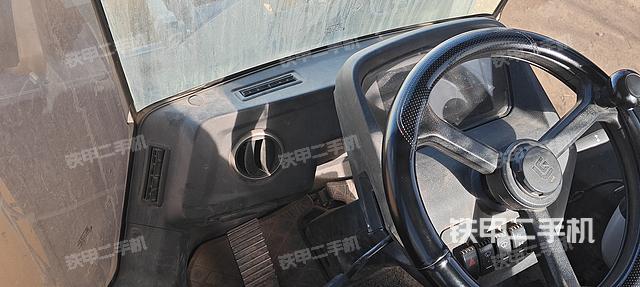 驾驶室工作台（整机外观及大件）