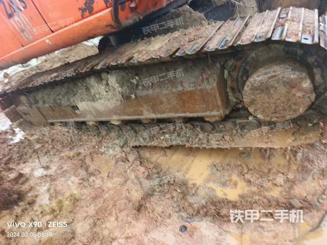 单侧履带整体（整机外观）