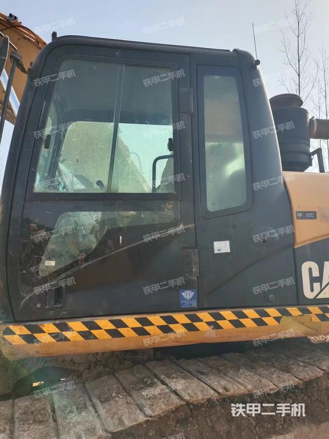 驾驶室整体（整机外观）