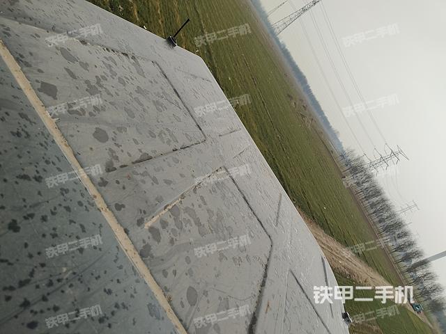 驾驶室顶部（整机外观）