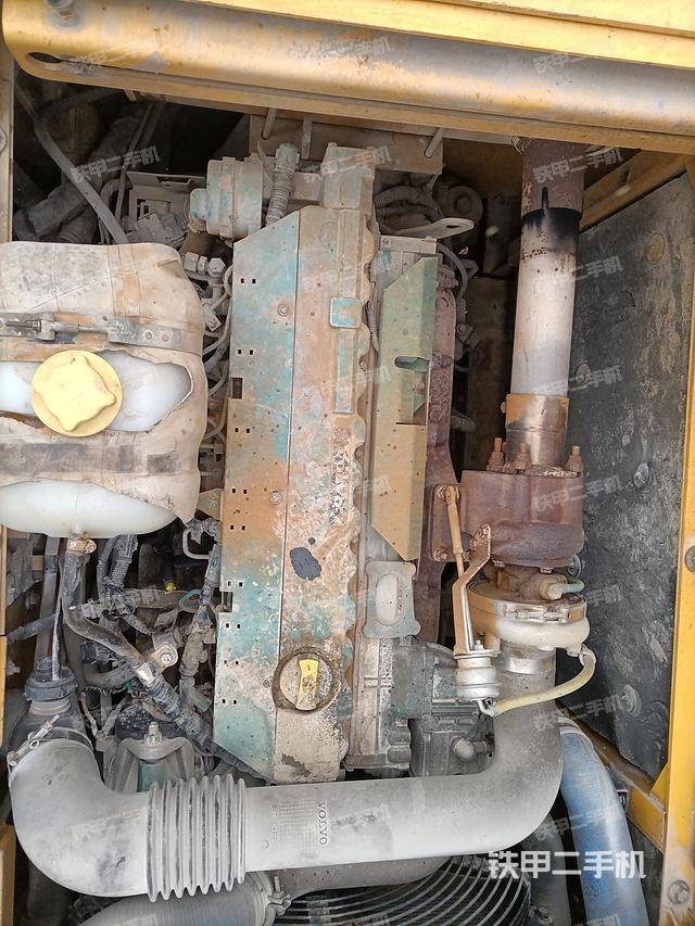 发动机整体俯视（整机外观）