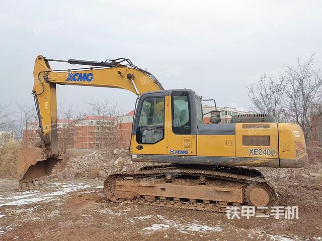 徐工XE240D挖掘机