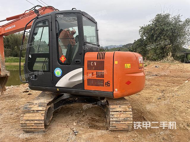 驾驶室顶部（整机外观）