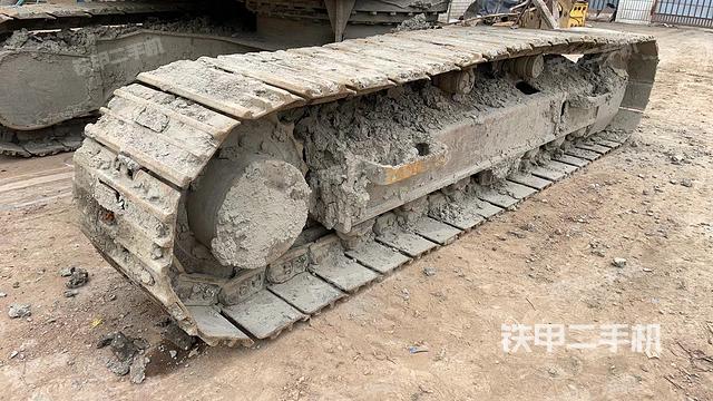 单侧履带整体（整机外观）