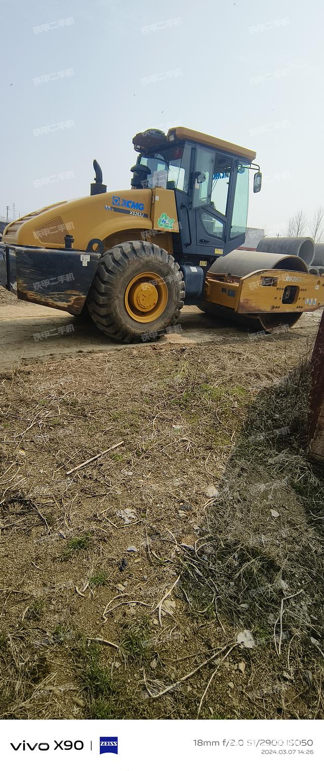 整机右侧（设备外观及核心部件）