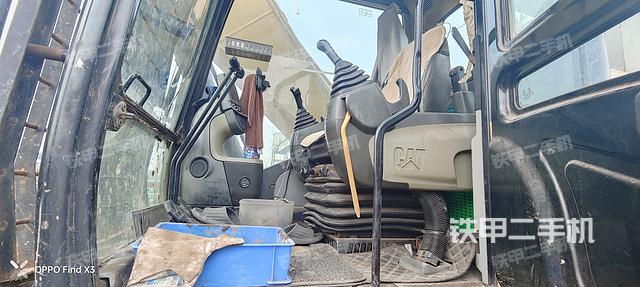 驾驶室整体（整机外观）