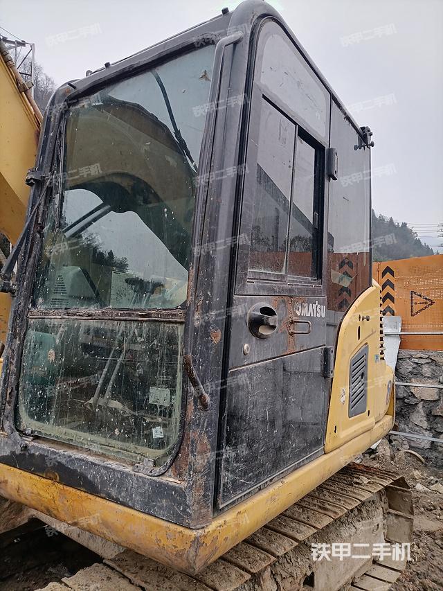 驾驶室整体（整机外观）