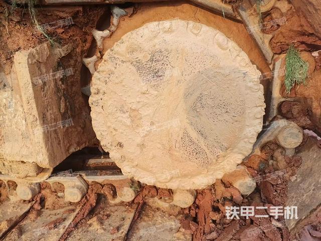 单侧履带整体（整机外观）