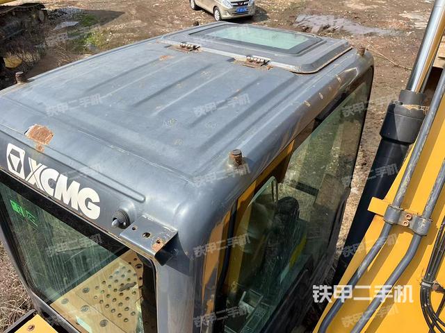 驾驶室顶部（整机外观）