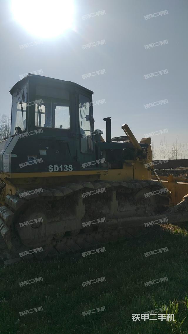 整机右后45°（设备外观及核心部件）