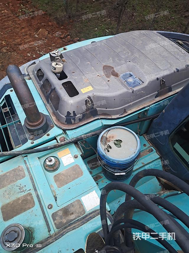 回转马达和主控阀（整机外观）