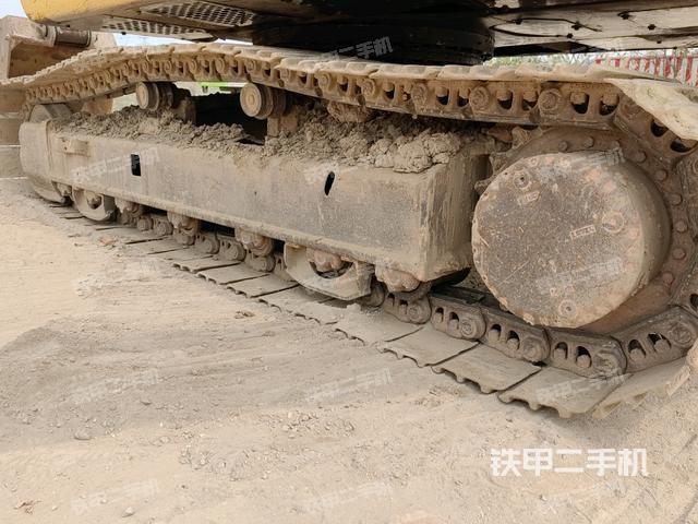 左侧履带整体 （行走机构）