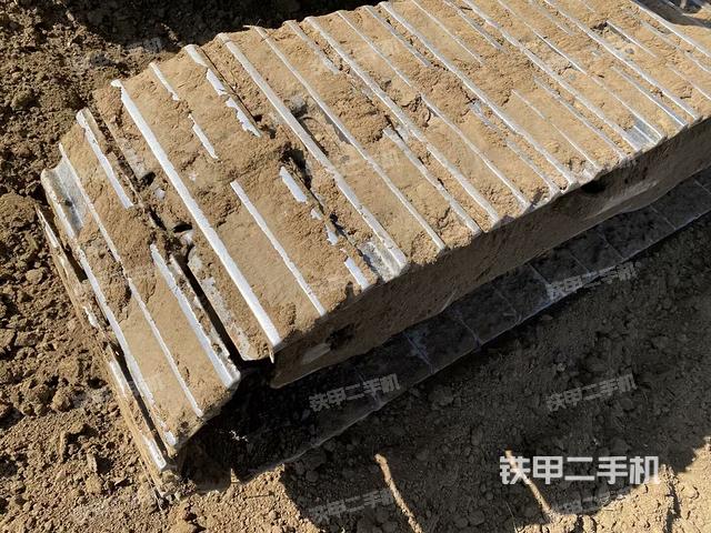 单侧履带整体（整机外观）