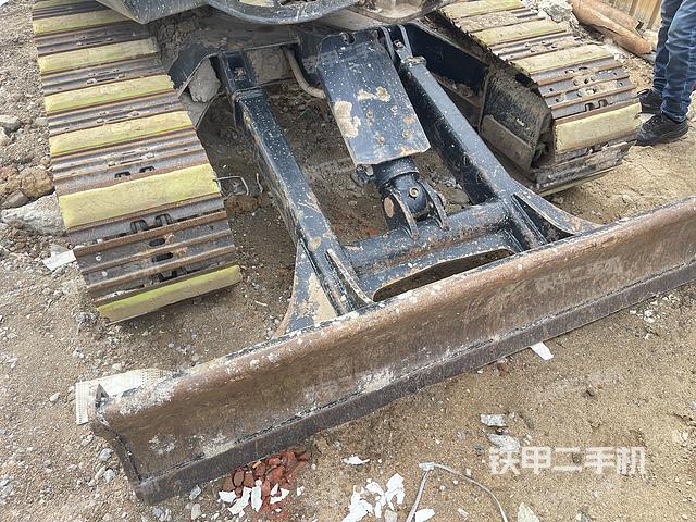 单侧履带整体（整机外观）